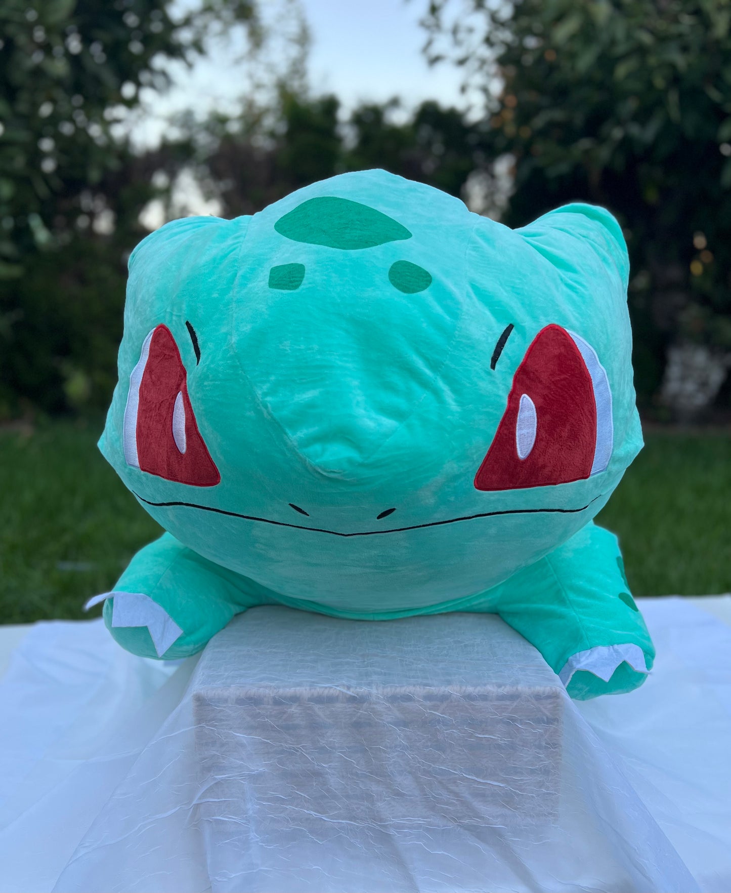 Plushie - Large Bulbasaur